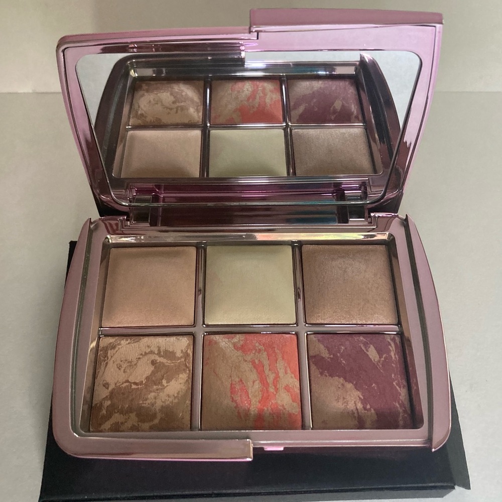 NIB Hourglass Ambient Lighting Edit Volume 4 Palette Limited Edition